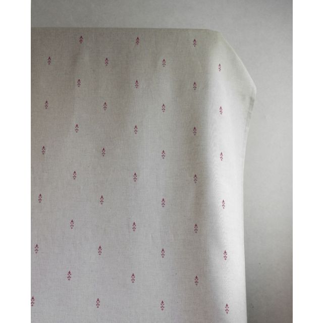 Asli Cherry - Natural fabric with classical red pattern