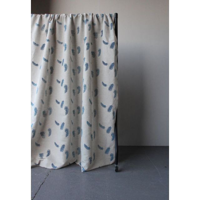 Feathers Denim - Blue feathers print on Linen Cotton fabric