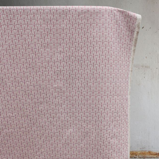 Elva Dusty Pink - Natural curtain fabric, Pink contemporary print