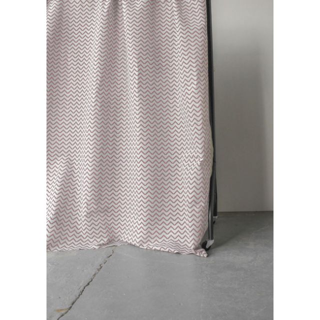Azig Dusty Pink - Curtain fabric with Dusty Pink zig-zag pattern
