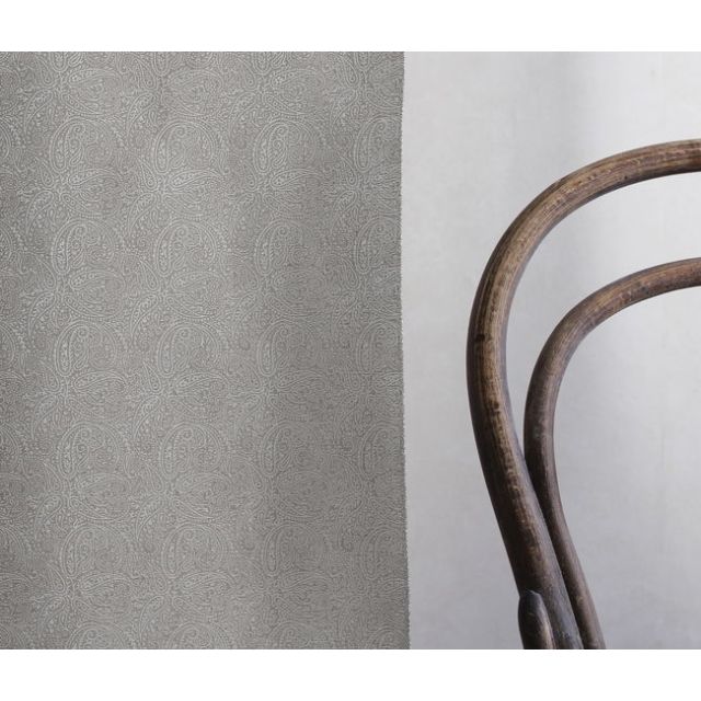 Gigi Grey Sand - White fabric with grey paisley print, 100% linen