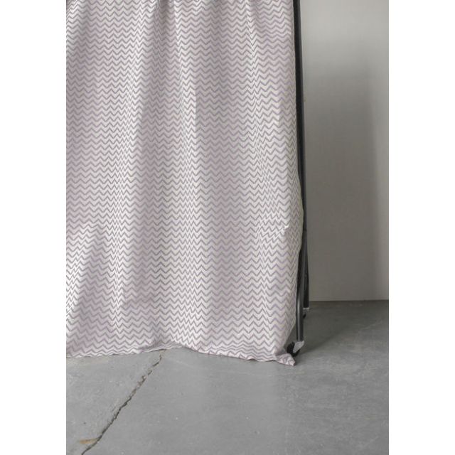 Azig Powder Rose - Curtain fabric with Pale Pink zig-zag pattern