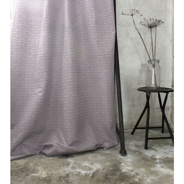 Brita Powder Rose - Curtain fabric printed with pale Pink